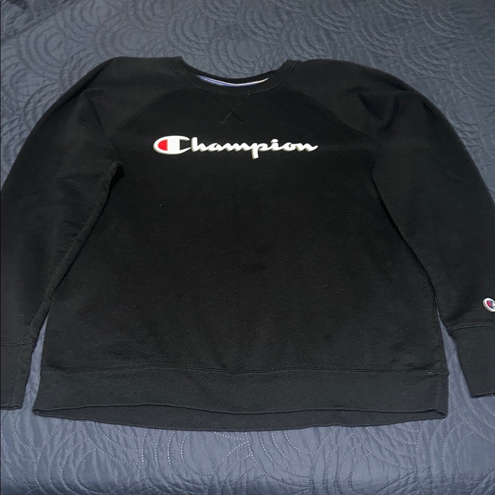 Champion Women's Black Crewneck Sweater